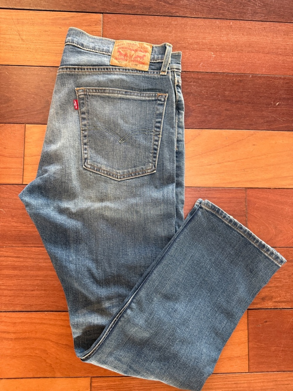 Levi's Men's Medium Blue Slim Straight Jeans